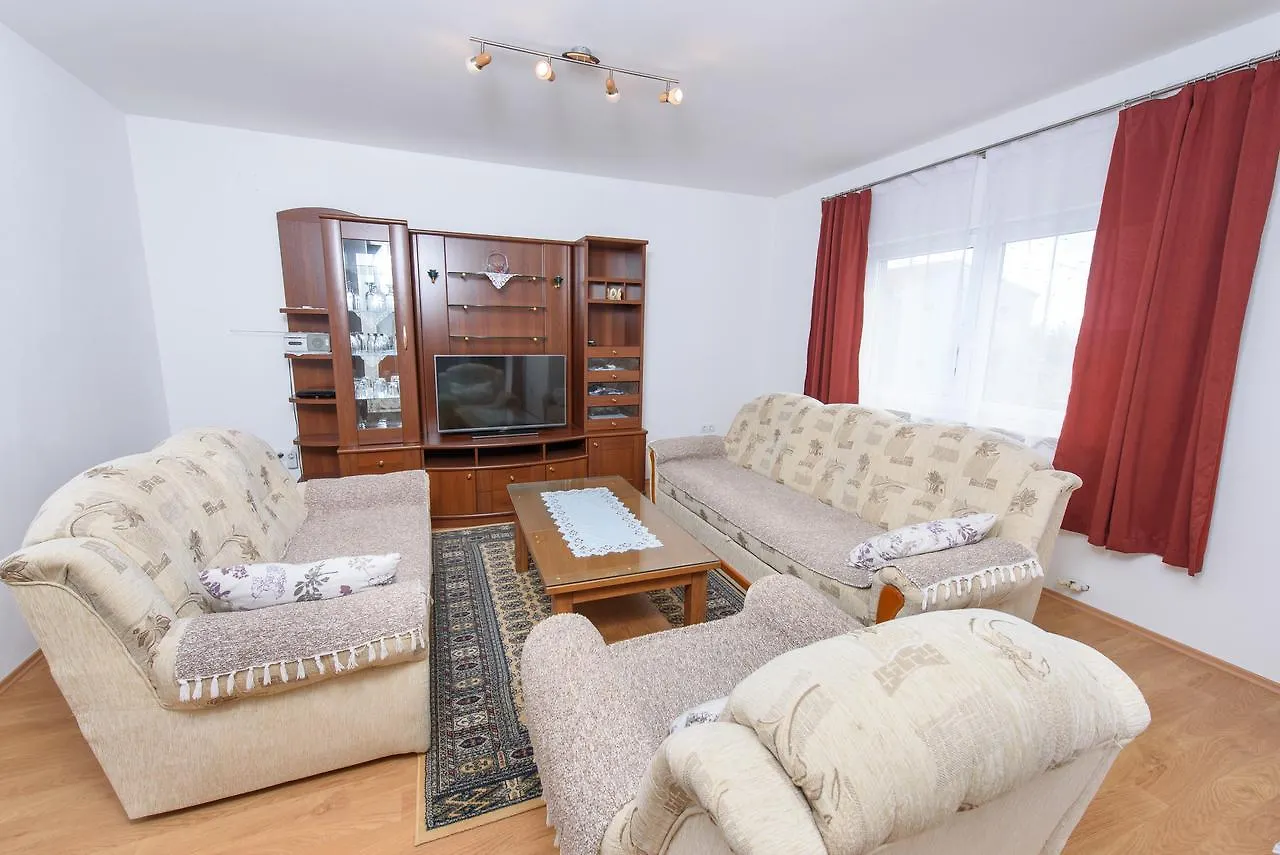 Apartment Drmic Kastela Croatia